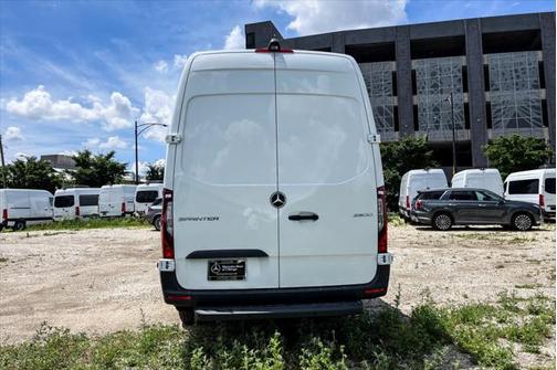 2025 Mercedes-Benz Sprinter 2500 High Roof
