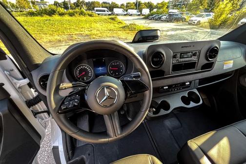 2025 Mercedes-Benz Sprinter 2500 High Roof