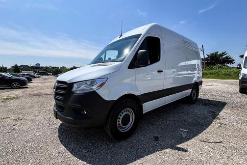 2025 Mercedes-Benz Sprinter 2500 Standard Roof
