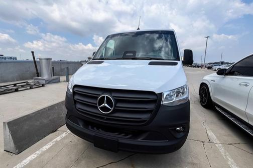 2025 Mercedes-Benz Sprinter 2500 Standard Roof