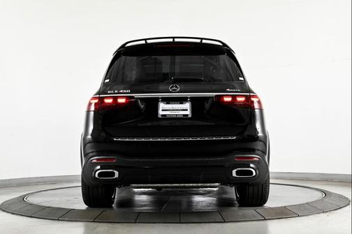 2026 Mercedes-Benz GLS 450 4MATIC