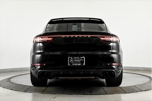 2022 Porsche Cayenne Turbo