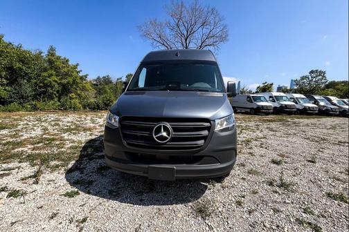 2025 Mercedes-Benz Sprinter 2500 High Roof