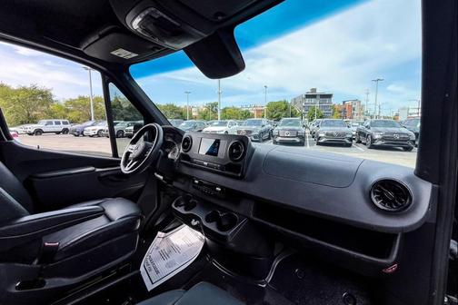 2024 Mercedes-Benz Sprinter 2500 Standard Roof