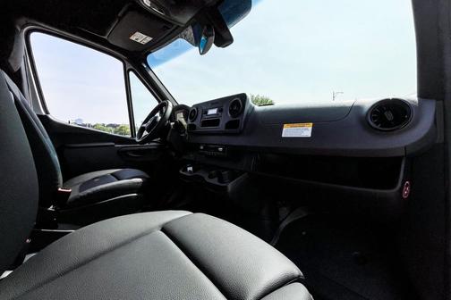 2025 Mercedes-Benz Sprinter 2500 High Roof