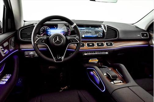 2025 Mercedes-Benz GLS 450 4MATIC