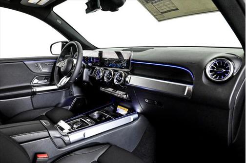 2025 Mercedes-Benz GLB 250 4MATIC
