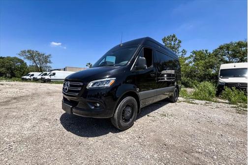 2025 Mercedes-Benz Sprinter 2500 Standard Roof