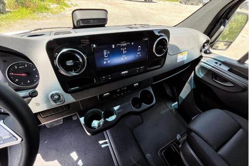 2025 Mercedes-Benz Sprinter 2500 Standard Roof