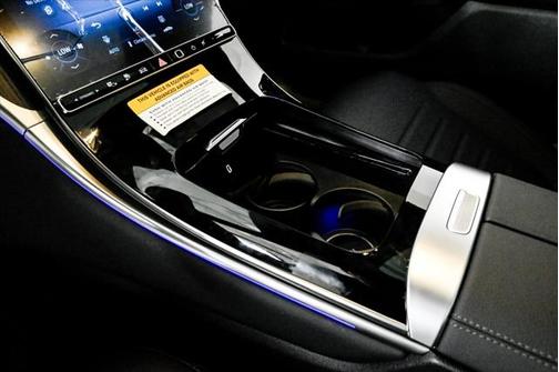2025 Mercedes-Benz GLC 350e Base