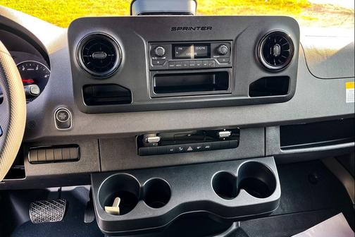 2025 Mercedes-Benz Sprinter 2500 Standard Roof