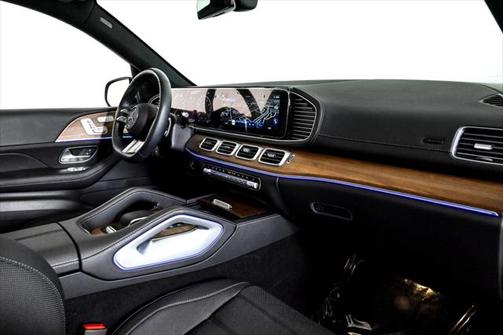 2024 Mercedes-Benz GLS 450 4MATIC
