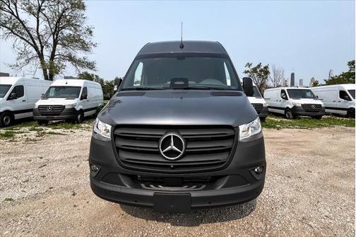 2025 Mercedes-Benz Sprinter 2500 Standard Roof