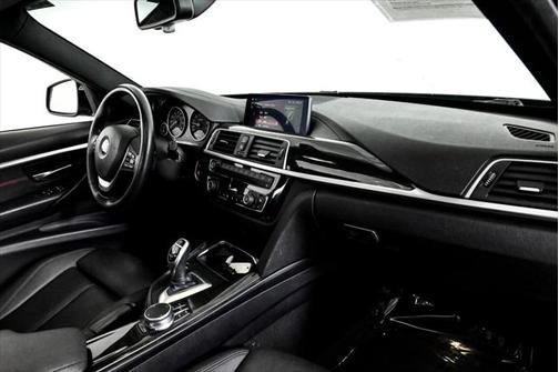 2018 BMW 330 xDrive