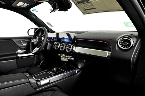 2025 Mercedes-Benz EQB 300 4MATIC