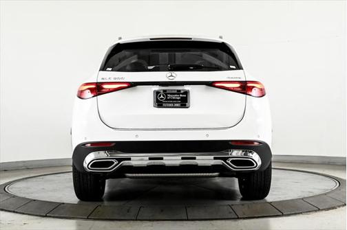 2025 Mercedes-Benz GLC 300 4MATIC