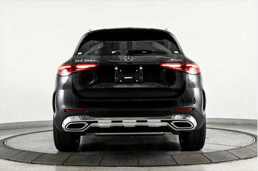 2025 Mercedes-Benz GLC 350e Base