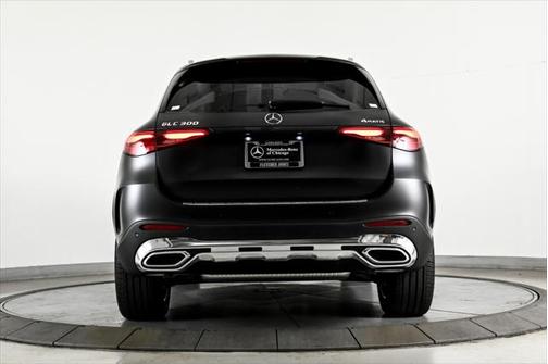 2025 Mercedes-Benz GLC 300 4MATIC