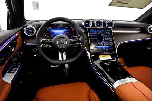 2025 Mercedes-Benz GLC 300 4MATIC
