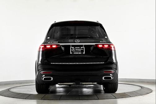2026 Mercedes-Benz GLS 450 4MATIC