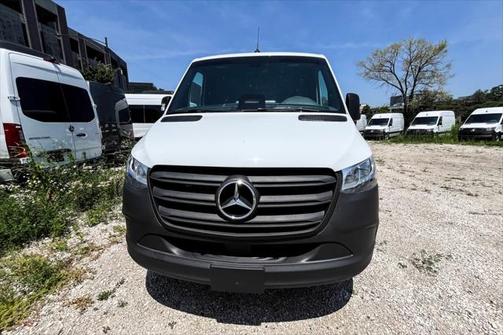 2025 Mercedes-Benz Sprinter 2500 Standard Roof