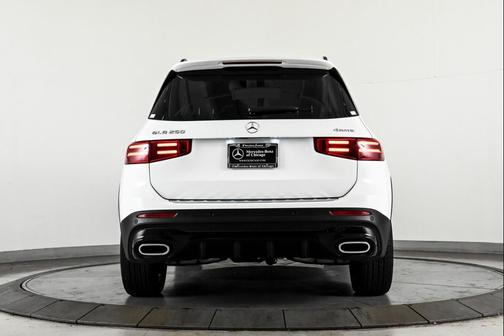2025 Mercedes-Benz GLB 250 4MATIC