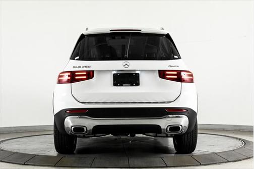 2025 Mercedes-Benz GLB 250 4MATIC
