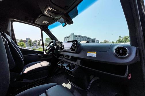 2025 Mercedes-Benz Sprinter 2500 High Roof