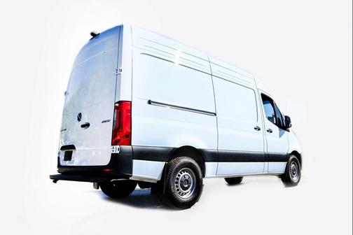 2025 Mercedes-Benz Sprinter 2500 Standard Roof