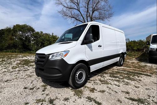 2025 Mercedes-Benz Sprinter 2500 Standard Roof