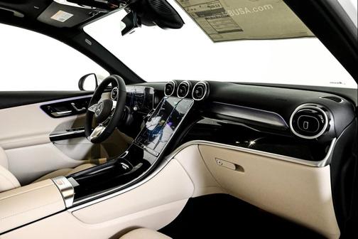 2025 Mercedes-Benz GLC 300 4MATIC