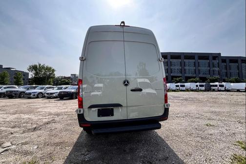 2025 Mercedes-Benz Sprinter 2500 Standard Roof