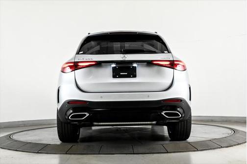 2025 Mercedes-Benz GLC 300 4MATIC