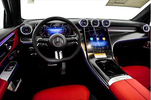 2025 Mercedes-Benz GLC 300 4MATIC