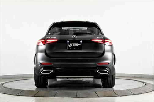 2025 Mercedes-Benz GLC 300 4MATIC