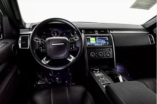 2020 Land Rover Discovery Landmark Edition