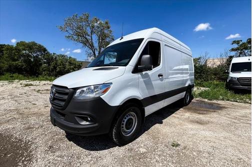 2025 Mercedes-Benz Sprinter 2500 Standard Roof