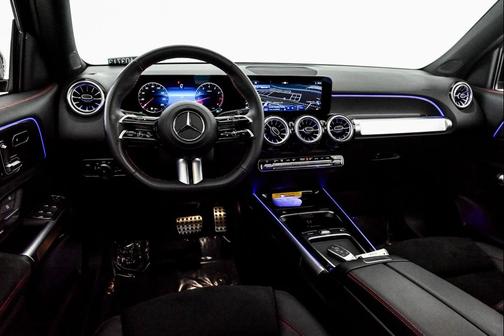 2025 Mercedes-Benz GLB 250 4MATIC