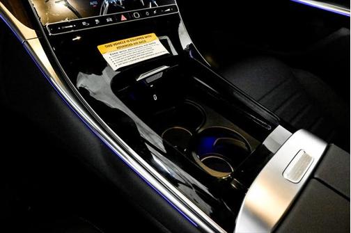 2025 Mercedes-Benz GLC 350e Base