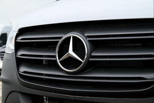 2025 Mercedes-Benz Sprinter 2500 Standard Roof