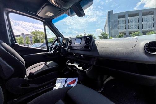 2019 Mercedes-Benz Sprinter 1500 Standard Roof I4