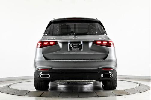 2026 Mercedes-Benz GLS 450 4MATIC