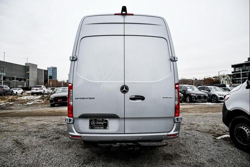 2025 Mercedes-Benz Sprinter 2500 High Roof