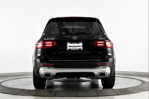 2026 Mercedes-Benz GLB 250 4MATIC