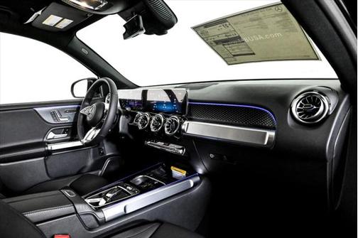 2025 Mercedes-Benz GLB 250 4MATIC