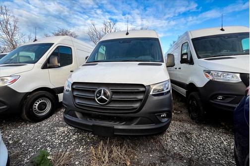 2024 Mercedes-Benz eSprinter 2500