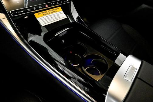 2025 Mercedes-Benz GLC 350e Base
