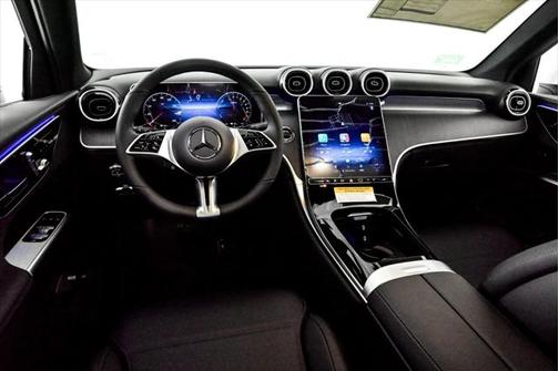 2025 Mercedes-Benz GLC 350e Base