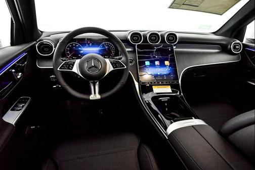2025 Mercedes-Benz GLC 350e Base