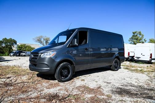 2025 Mercedes-Benz Sprinter 2500 Standard Roof